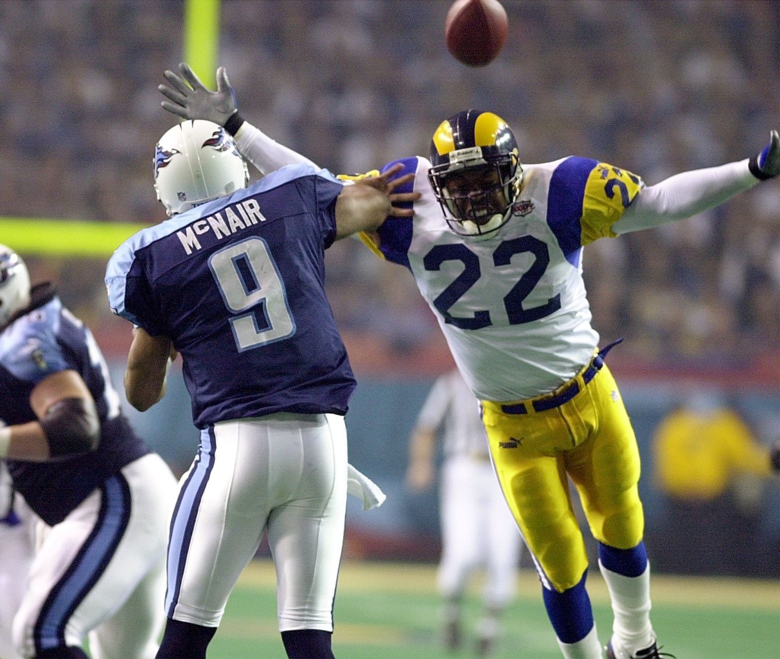 Super Bowl XXXIV: St. Louis Rams 23, Tennessee Titans 16